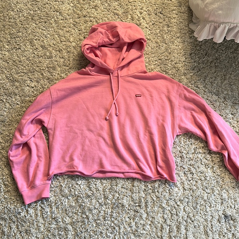 Levi’s bright pink cropped hoodie. Size Medium. Worn once